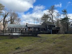 143 Plympton St, Middleboro MA 02346