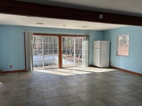 143 Plympton St, Middleboro MA 02346