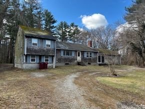 143 Plympton St, Middleboro MA 02346