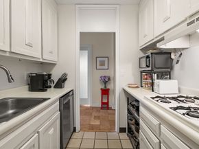 85 E India Row 36G, Boston MA 02110