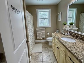 680 Reservoir St, Holden MA 01520