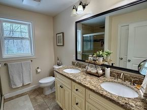 680 Reservoir St, Holden MA 01520