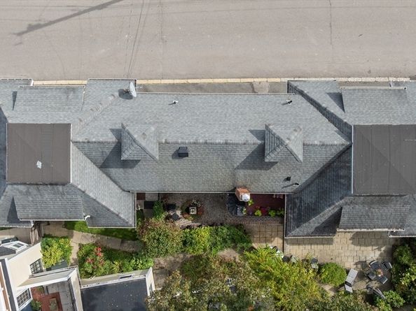 4 Coffin Court, Newburyport MA 01950