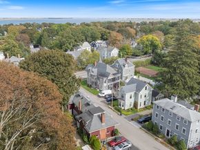 4 Coffin Court, Newburyport MA 01950