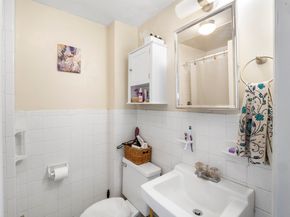 4 Coffin Court, Newburyport MA 01950