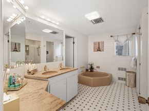 4 Coffin Court, Newburyport MA 01950