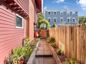 4 Coffin Court, Newburyport MA 01950