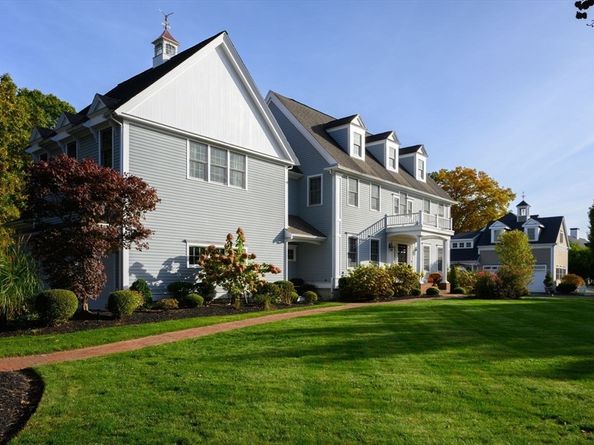 108 Deerfield Lane, Hanover MA 02339