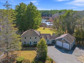 64 Wapping Rd, Kingston MA 02364