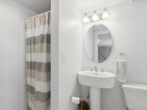 64 Wapping Rd, Kingston MA 02364