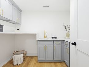 565 Elm St, Concord MA 01742