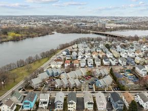 115 Governor Winthrop Rd 115, Somerville MA 02145