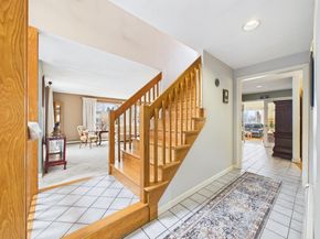 50 Prospect Ave, Hull MA 02045