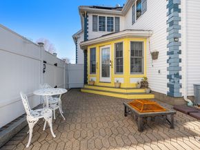 113 Temple Rd, Waltham MA 02452