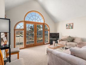 113 Temple Rd, Waltham MA 02452