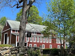 102 Washington St, Sherborn MA 01770