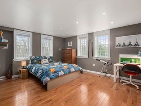 102 Washington St, Sherborn MA 01770