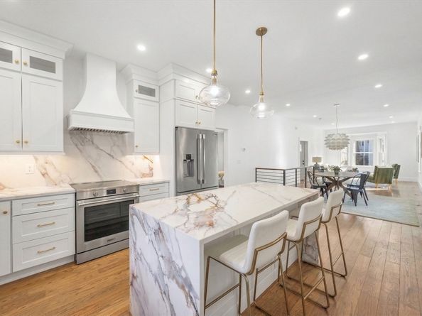 31 Houghton St A, Somerville MA 02143