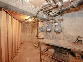 64 Bremen St, Boston MA 02128