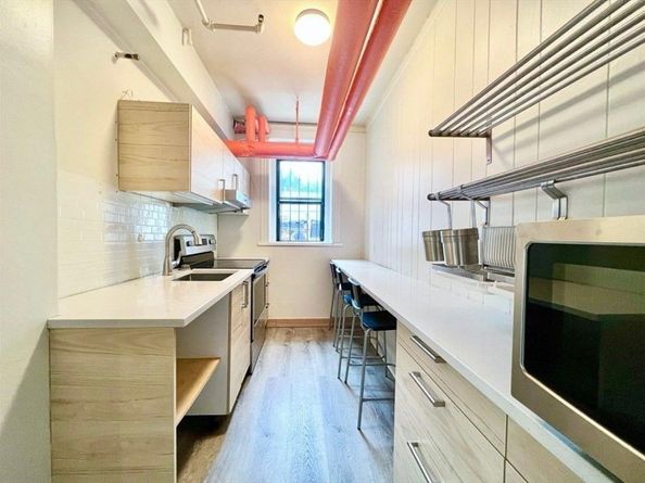 370 Chestnut Hill Ave B, Boston MA 02135