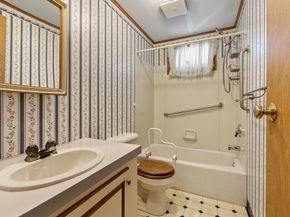 74 Earl Drive, Athol MA 01331