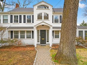 575 Chestnut St, Newton MA 02468