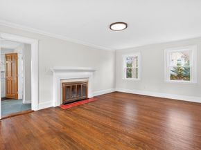 575 Chestnut St, Newton MA 02468
