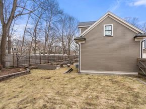 73-79 Auburn St 75, Newton MA 02466
