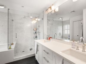 73-79 Auburn St 75, Newton MA 02466