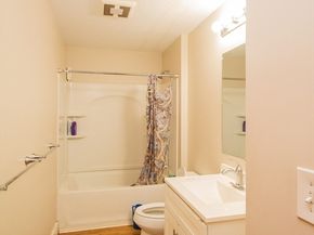 56 Cohasset St, Worcester MA 01604