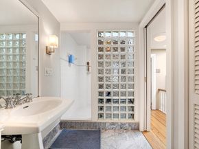 70 Montgomery St, Boston MA 02116