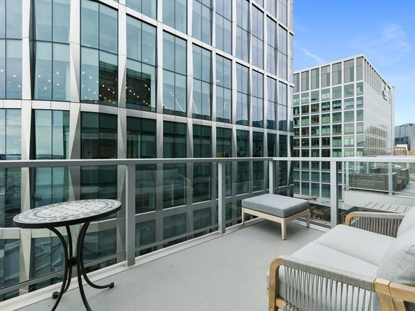 50 Liberty PH1G, Boston MA 02210