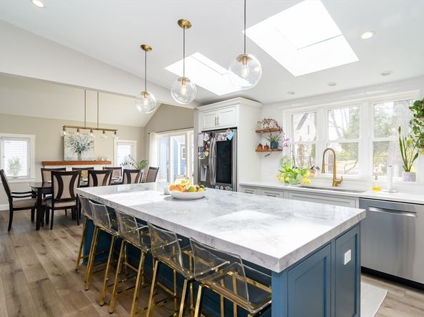 48 Wethersfield Rd, Natick MA 01760