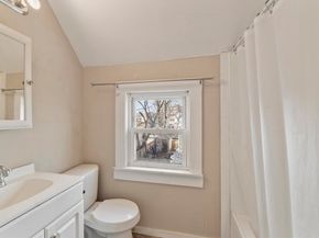 11 Pine Street, Leominster MA 01453