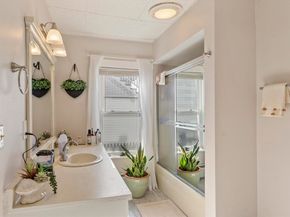11 Pine Street, Leominster MA 01453