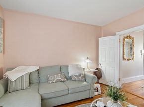 11 Pine Street, Leominster MA 01453