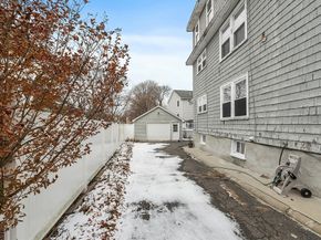 48 Saratoga St, Lynn MA 01902