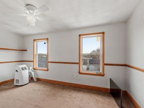 48 Saratoga St, Lynn MA 01902