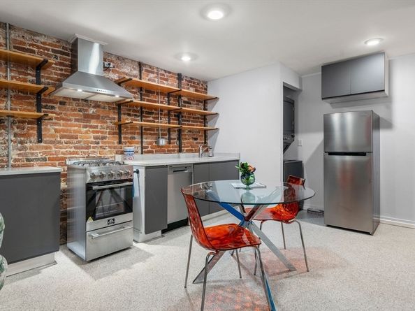 26 Unity St 1, Boston MA 02113