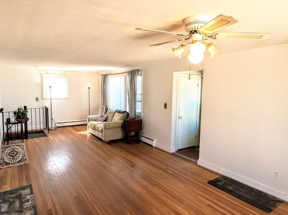 34 F St, Hull MA 02045