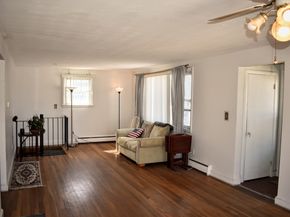 34 F St, Hull MA 02045