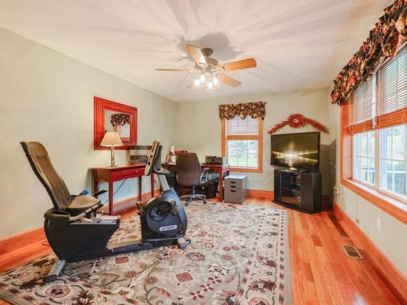 11 Brigham Rd, Paxton MA 01612