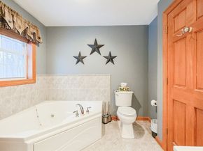 11 Brigham Rd, Paxton MA 01612