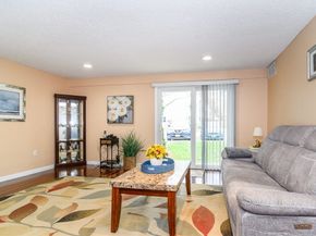 46 Silver Hill Ln 1, Natick MA 01760