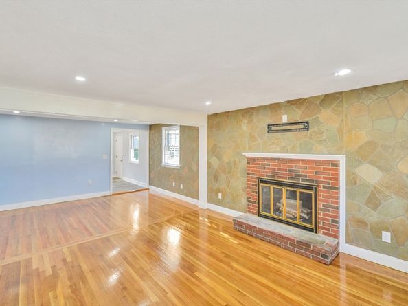 10 Fitzpatrick Ave, Brockton MA 02301