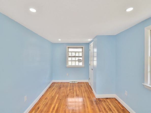 10 Fitzpatrick Ave, Brockton MA 02301