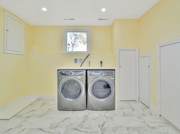 10 Fitzpatrick Ave, Brockton MA 02301