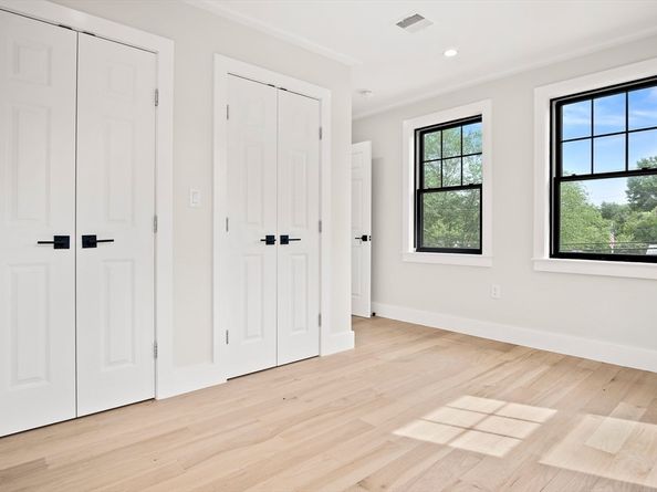 52 Summer B, Bedford MA 01730