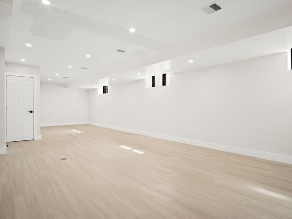 52 Summer B, Bedford MA 01730