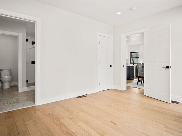 52 Summer B, Bedford MA 01730